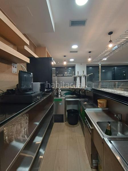 Foto f35ae241-0ed6-458d-8a48-bcbffbdc2c18. Alquiler local comercial se alquila local comercial de 90 m2 zona Centro recién reformado. en Barakaldo