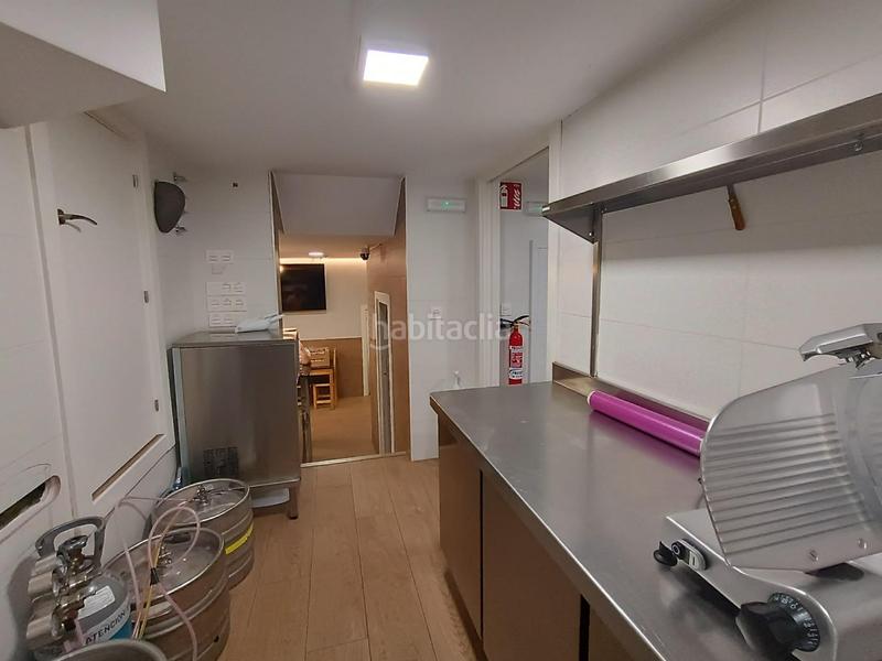 Foto 591c8567-6e77-4bfd-a8f4-31d69ac06a96. Lloguer local comercial a Centro Barakaldo