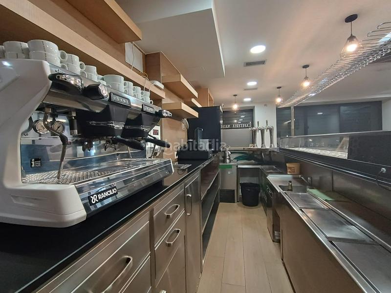 Foto e566ea4f-d805-4e73-8088-f92a34c83f39. Lloguer local comercial a Centro Barakaldo