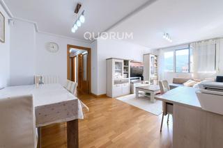 Appartement à Cruces. Se vende precioso piso de 3 habitaciones y 2 baños con vistas in