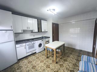 Flat in Rontegui-Pormetxeta. Se vende piso en zona rontegui proximo al metro de 2 habitacion