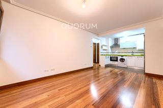 Piso en Lutxana - Llano