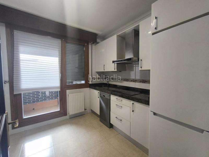 Foto a2d4dc2f-d986-44da-b1b7-055de551b502. Pis amb calefacció aparcament a Lasesarre Barakaldo