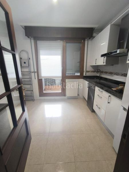 Foto bdc21512-34e3-4c69-900f-08823c11f3c7. Pis amb calefacció aparcament a Lasesarre Barakaldo