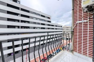 Flat in Lutxana - Llano. Vivienda de dos habitaciones con ascensor y opción a parcela de