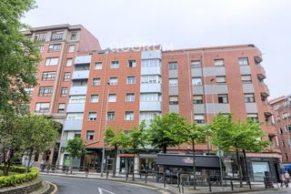 Appartamento in Bagatza - S. Vicente. Dos habitaciones con ascensor a nivel de calle junto a los juzga