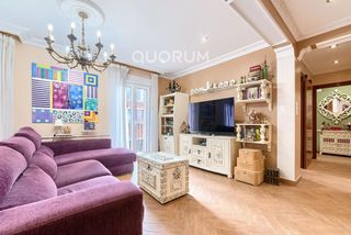 Etagenwohnung in Centro. Totalmente reformado en pleno centro de barakaldo con dos balcon