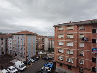 Pis a La Paz - El Carmen - Anunciación. Se vende vivienda en sestao de 72 m2 de 3 hab con ascensor cota