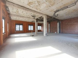 Geschäftsraum in Lasesarre. Se vende local comercial zona urban galindo de 260m 2 en 2 plant