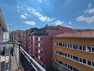 Etagenwohnung in Centro. Tres habitaciones con terraza en el centro de barakaldo