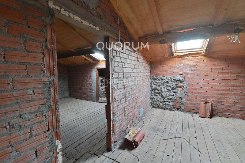Foto 6912e32f-9b67-432f-8e3e-478d968eb2d1. Masía se vende casa en kobaron con preciosas vistas al mar para reformar a tu gusto en Muskiz