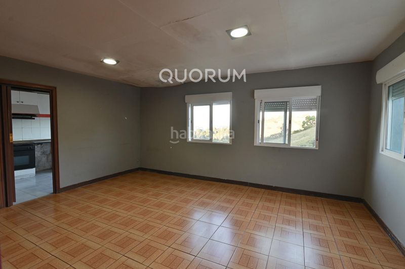 Foto 6af6b6c4-4043-4c76-b7ee-01a181ac3a9b. Masía se vende casa en kobaron con preciosas vistas al mar para reformar a tu gusto en Muskiz