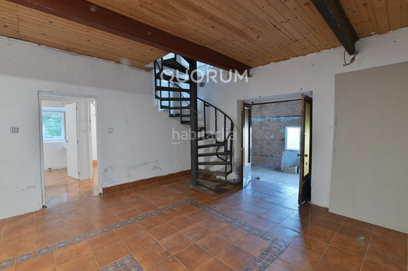 Foto b09b4eba-9dac-4740-8fbb-b6df785d052d. Masía se vende casa en kobaron con preciosas vistas al mar para reformar a tu gusto en Muskiz