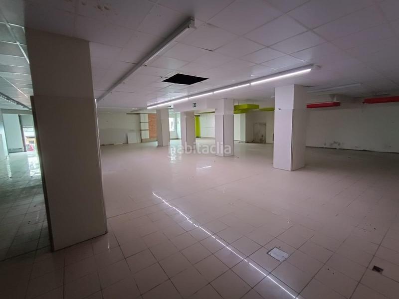 Foto 40c07616-f7c1-4e35-aabd-f29938b2d7b4. Affitto locale commerciale in Las Viñas Santurtzi