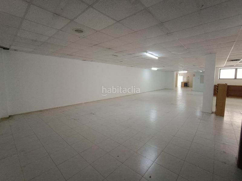 Foto e86fc315-3e96-450b-ae1b-eaabb24a4614. Alquiler local comercial se alquila local comercial de 285 m2 en la herriko plaza en Barakaldo