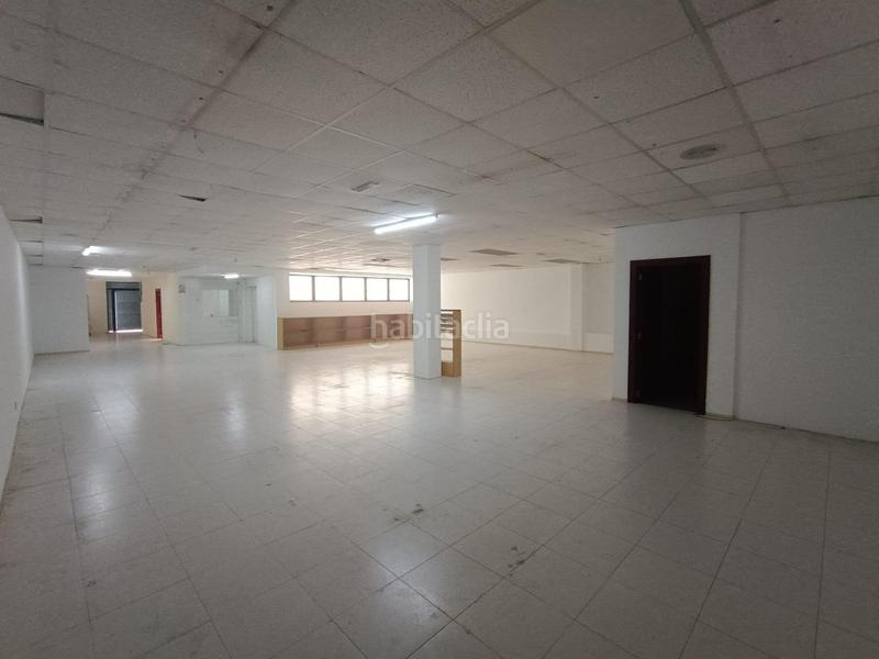 Foto fdbf7da6-7373-48fa-8a5c-c1e27c38301e. Alquiler local comercial se alquila local comercial de 285 m2 en la herriko plaza en Barakaldo