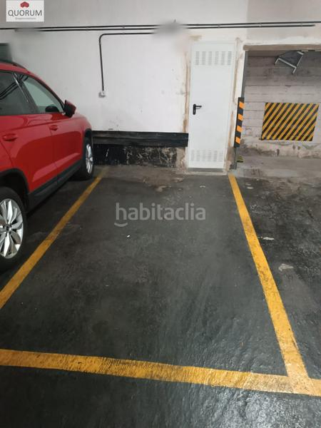 Foto 8ceca036-0cfe-4a88-8832-7e84cc1d24af. Parking coche se vende parcela de garaje con trastero en baralado zona llano cruces. en Barakaldo