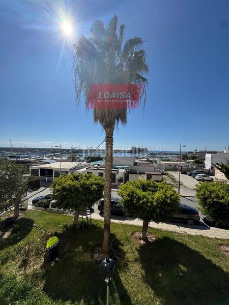 Foto c7944c0a-c39e-4102-91b6-09fbad51f51b. Pis amb aparcament a playa de Garrucha Garrucha