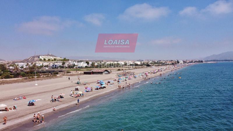 Foto 11e72881-551a-4e30-a7ce-f99a71fd0504. Àtic amb calefacció aparcament piscina a Las Salinas Vera