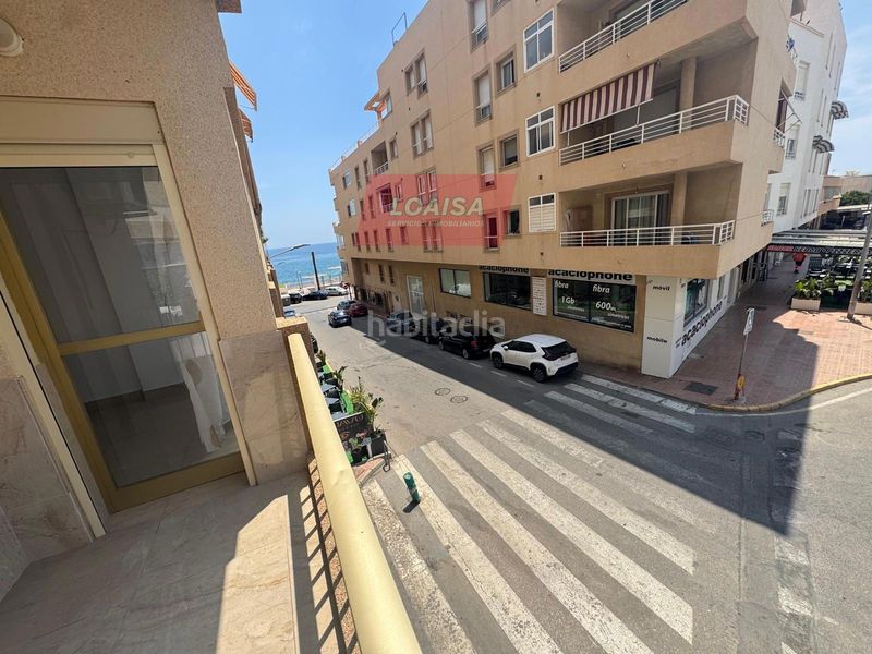 Foto 20bc0e5e-abd5-4def-8c98-5c88142fd515. Pis a playa de Garrucha Garrucha