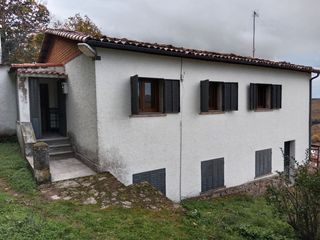 Chalet en N/a. Venta de chalet independiente en candelario