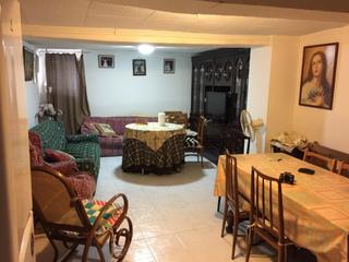 Maison à Calle nogales 15. Casa en unos de los pueblos mas bonitos de españa conjunto artís