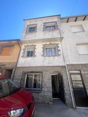 Casa a Calle cuesta 17. Venta de edificio en piornal-valle del jerte