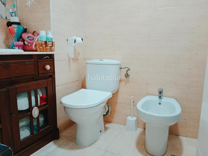 Foto 080b1b22-3d68-4cd2-9b2b-8dc7c3b048ee. Casa a calle cabezabellosa 7 a Miralvalle - Av. Virgen del Puerto - La Data Plasencia