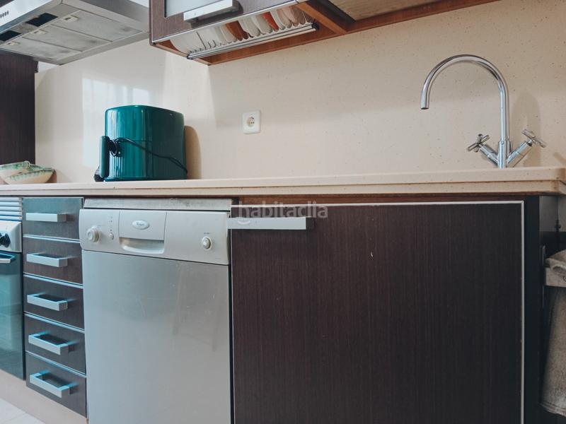 Foto 1879b963-04f4-48d6-befa-a68cf287bfb5. Casa a calle cabezabellosa 7 a Miralvalle - Av. Virgen del Puerto - La Data Plasencia