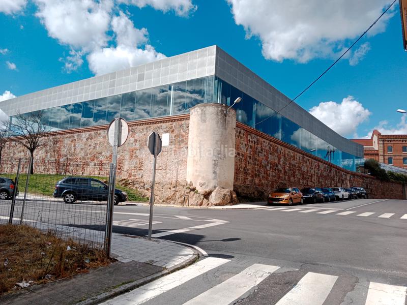 Foto 9bd89f85-5638-47a1-a4f3-816cbde109cb. Casa a calle cabezabellosa 7 a Miralvalle - Av. Virgen del Puerto - La Data Plasencia