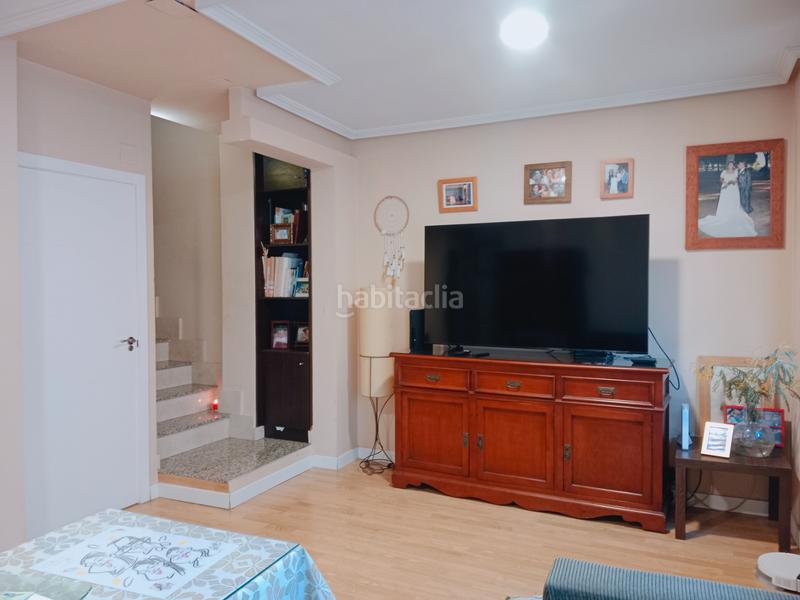 Foto c5b02d73-dc27-4feb-8e7d-74efa3b9f587. Casa a calle cabezabellosa 7 a Miralvalle - Av. Virgen del Puerto - La Data Plasencia