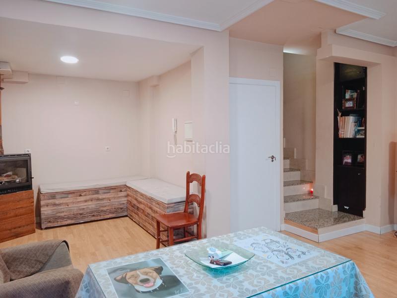 Foto e8dad3cd-f566-46e7-8be5-c2aba26023f8. Casa a calle cabezabellosa 7 a Miralvalle - Av. Virgen del Puerto - La Data Plasencia