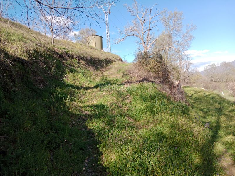 Foto cbcedbb7-39fb-4123-bd47-93a983fbb248. Finca rústica a plaza padre la calle 5 a Torno (El)