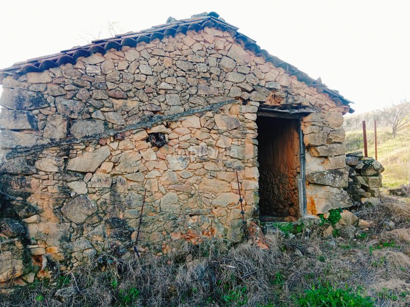 Foto fb759138-4bb3-4c4c-83fd-ec25b0a7aa7c. Finca rústica a plaza padre la calle 5 a Torno (El)