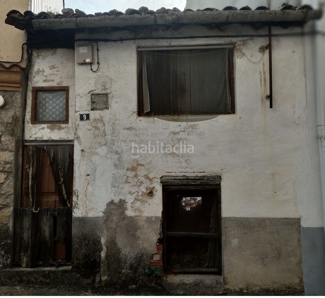 Foto e3a80dd5-c67e-40f1-b33c-44b42e77bced. Masia a Barrado