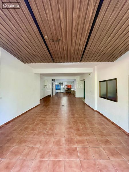 Foto 4fb86331-2159-49a2-82bd-04e47cb8011b. Xalet amb xemeneia calefacció aparcament piscina a Casas del Castañar