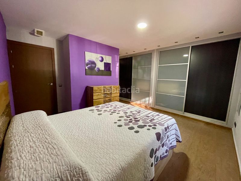 Foto ba9d5fa2-95c1-4e14-9a9a-e59090fbbffc. Xalet amb xemeneia calefacció aparcament piscina a Casas del Castañar