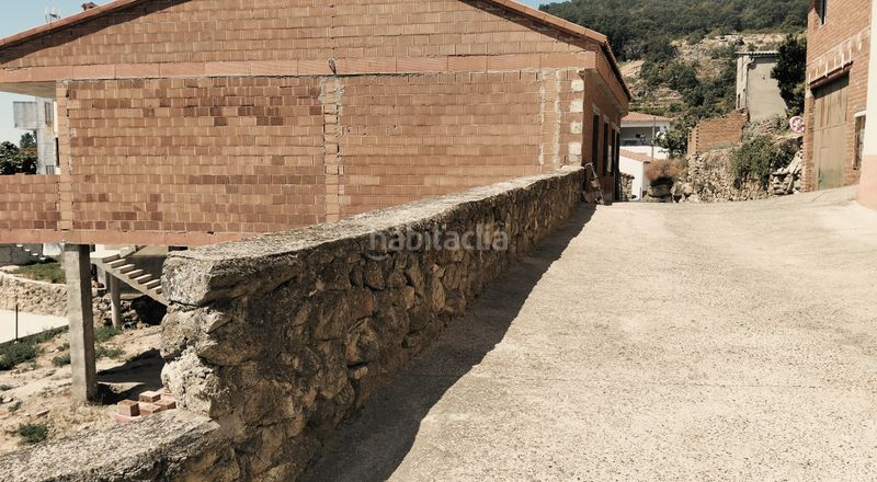 Foto c871bef6-4202-47bf-a323-e3cf6d2443d4. Terreny residencial a calle las tontas 5 a Torno (El)