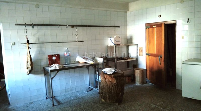 Foto f0317859-e6a4-48c9-9c14-09a47475b15f. Masia a Candelario