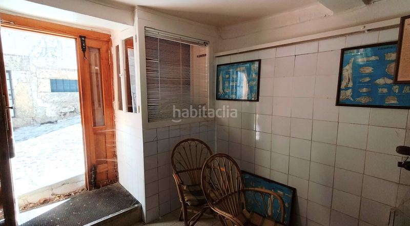 Foto d9a30bb5-6b2c-4304-91cb-b5133a3fa645. Masia a calle mayor 43 a Candelario