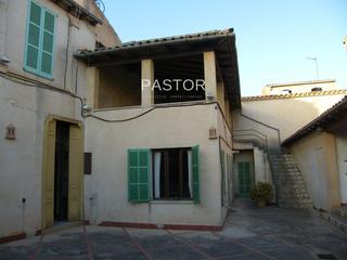 House in Sant Joan. Casa en venta en sant joan