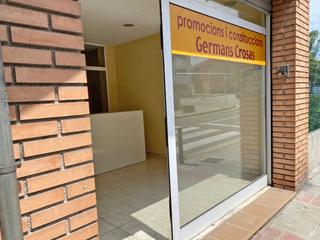 Office space in Roda de Ter. Local comercial a roda