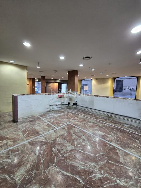 Foto 3e1b7440-ac47-48b3-a88b-521249ae61a1. Lloguer local comercial a Centre Vic