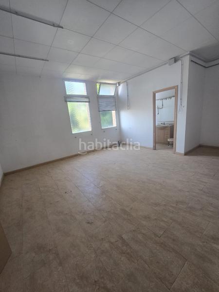 Foto 35d15820-fb9e-4f9b-9b5a-cc29a6cdff0c. Local comercial ideal inversors en Sant Hipòlit de Voltregà