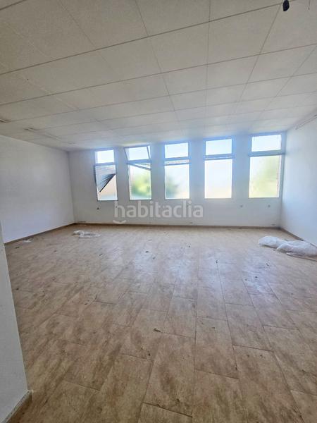 Foto b81d48ab-86ef-4da0-8189-a413a56fe730. Local comercial ideal inversors en Sant Hipòlit de Voltregà