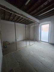 Pis a Centelles. Pisos per reformar