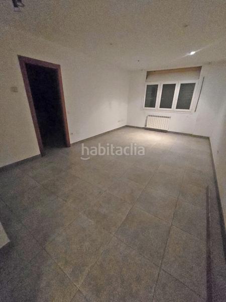 Foto b78bb373-31d4-4eb0-8a67-b9398f4601f7. Pis amb aparcament a Roda de Ter