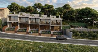 Casa adossada a Begur. Exclusiva obra nova a begur