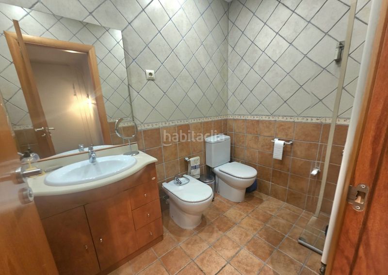 Foto 2af667dd-7598-4ede-b701-f399ddd54f04. Casa amb xemeneia calefacció aparcament a Estadi-Santa Anna Vic