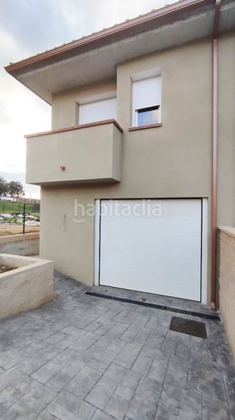 Foto 87561cf3-a689-439e-94ce-a2795a26bec2. Casa  obra nova: promoció en Seva